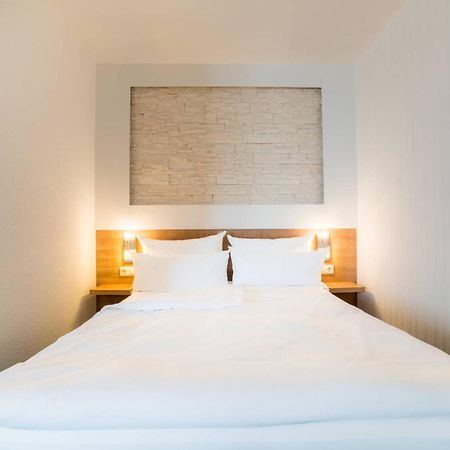 Airporthotel Residenz シュタイネンブロン エクステリア 写真
