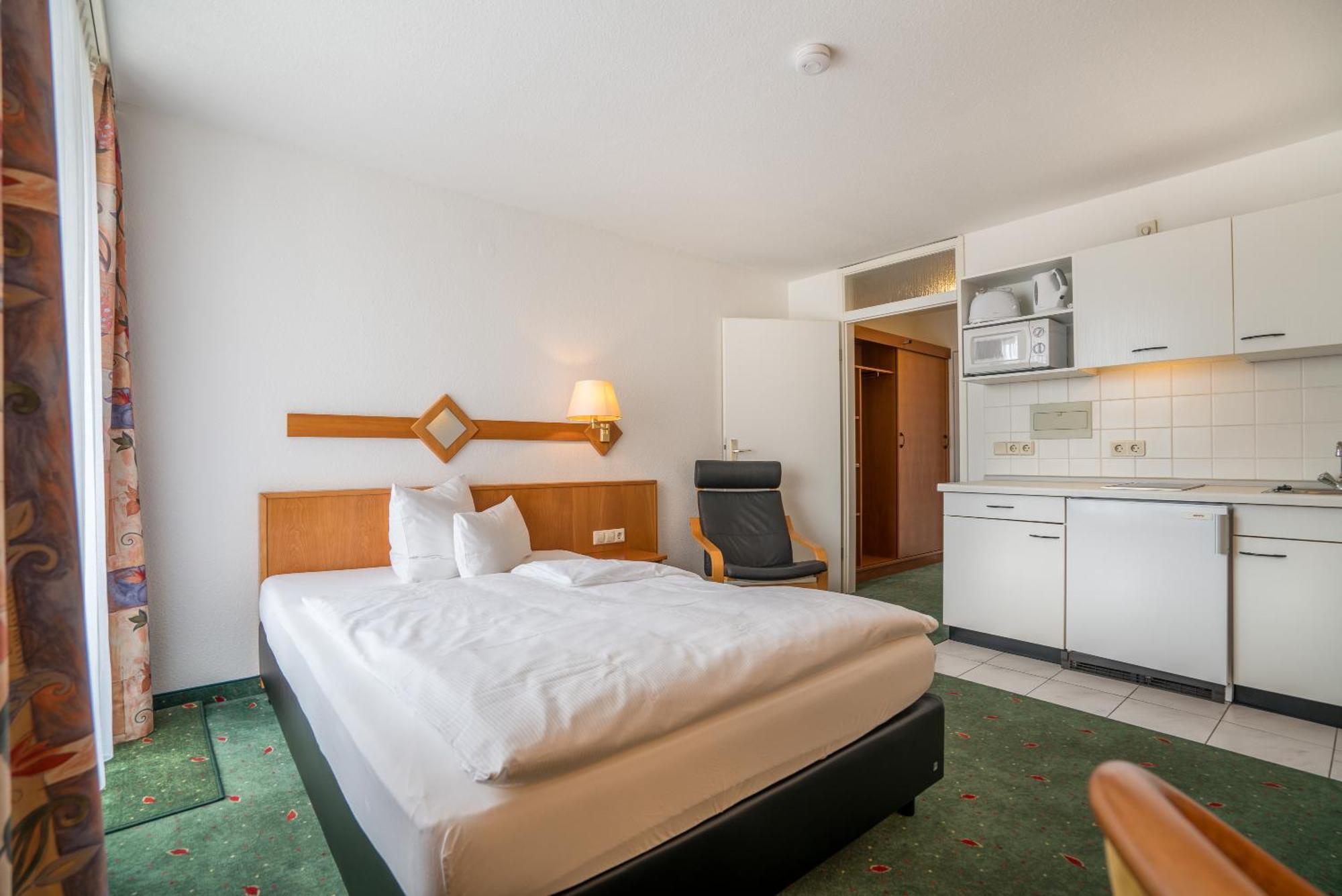 Airporthotel Residenz シュタイネンブロン エクステリア 写真
