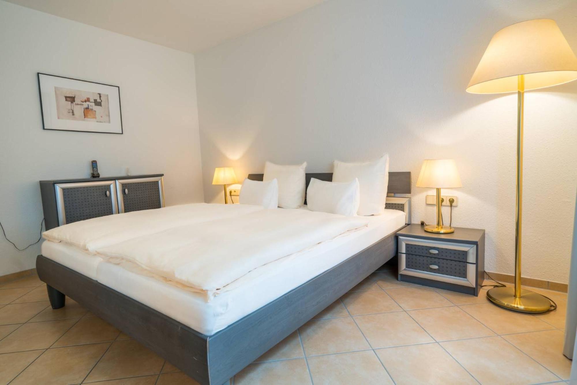 Airporthotel Residenz シュタイネンブロン エクステリア 写真